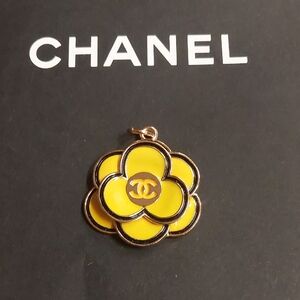 CC Yellow Floral Zipper Charm with Gold Trim Pendant